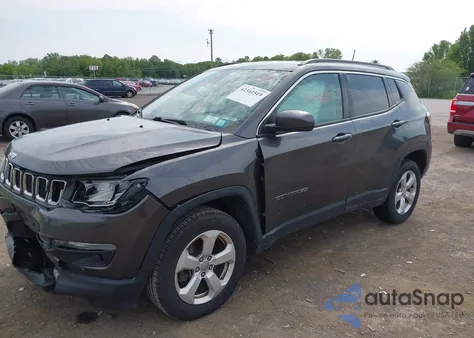 2020 Jeep Compass Latitude 4X4 из США, поврежденный, VIN 3C4NJDBB8LT119673